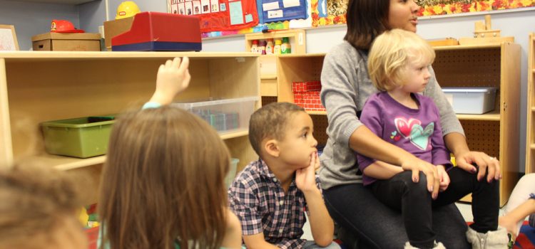 Gerir comportamentos, atenção e tempo das crianças na sala de jardim de infância