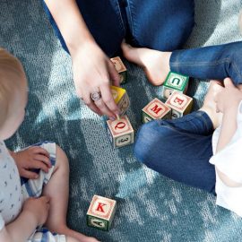 Como promover o envolvimento nas brincadeiras em creche e jardim de infância?